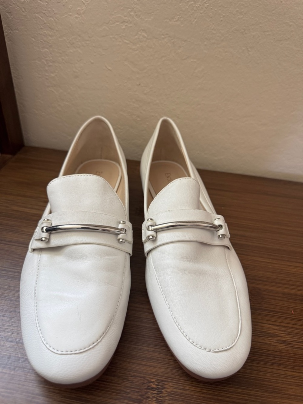 Enzo Angiolini White Leather Loafers with Silver Hardware